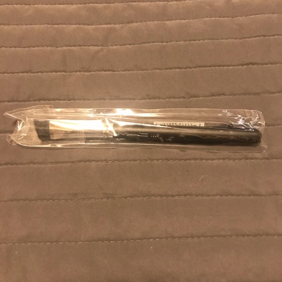 MAC brush#106s - Picture 4 of 4
